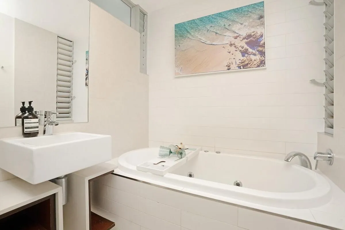 Treetop Luxury - Beautiful Peppers Resort Noosa Heads